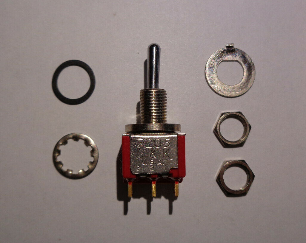 TOGGLE SWITCH BY C&K 7205 SA M83731/10-271 NEW