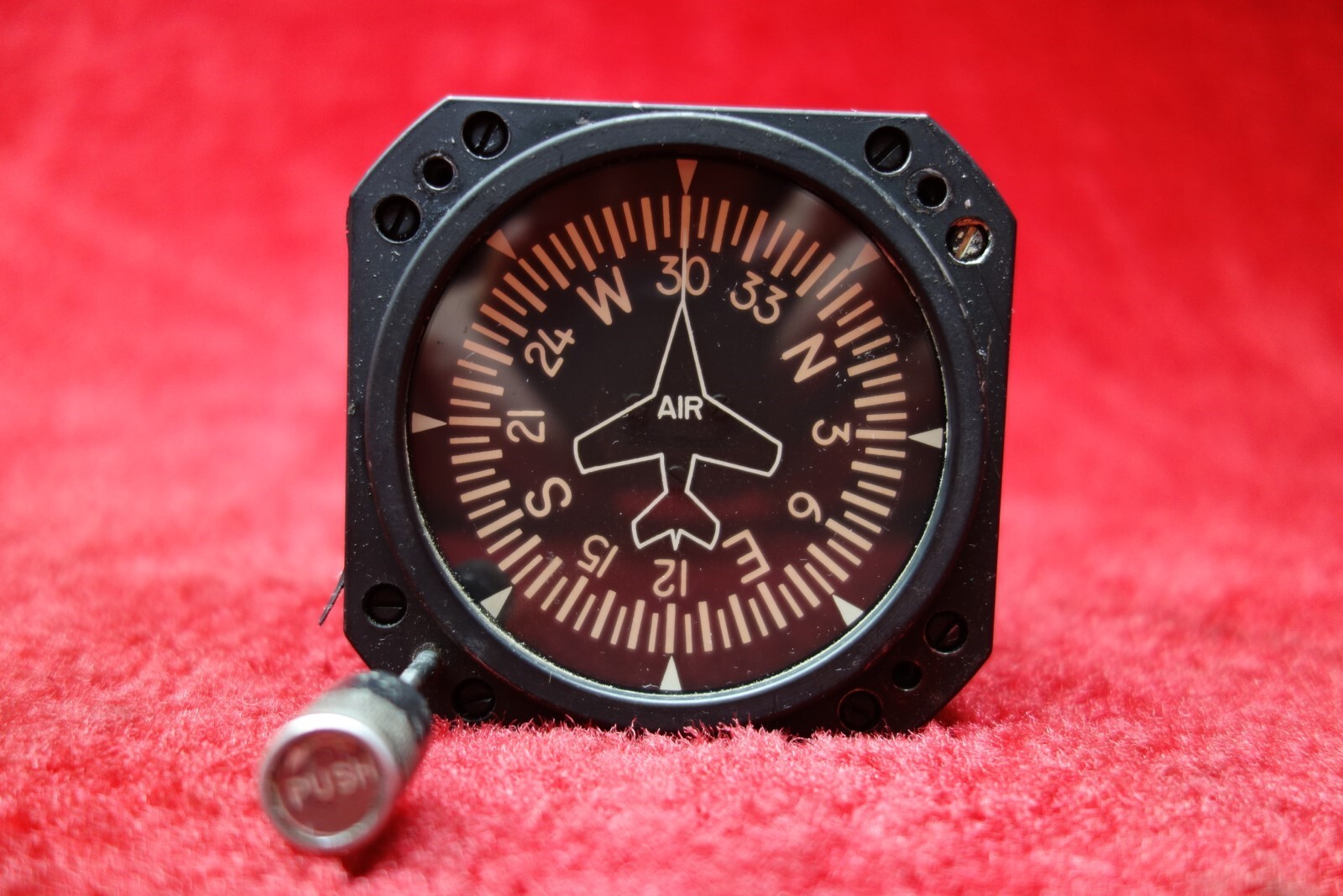Edo-Aire 4000B-10 Directional Gyro Indicator PN 50-384205, IU262-001-11