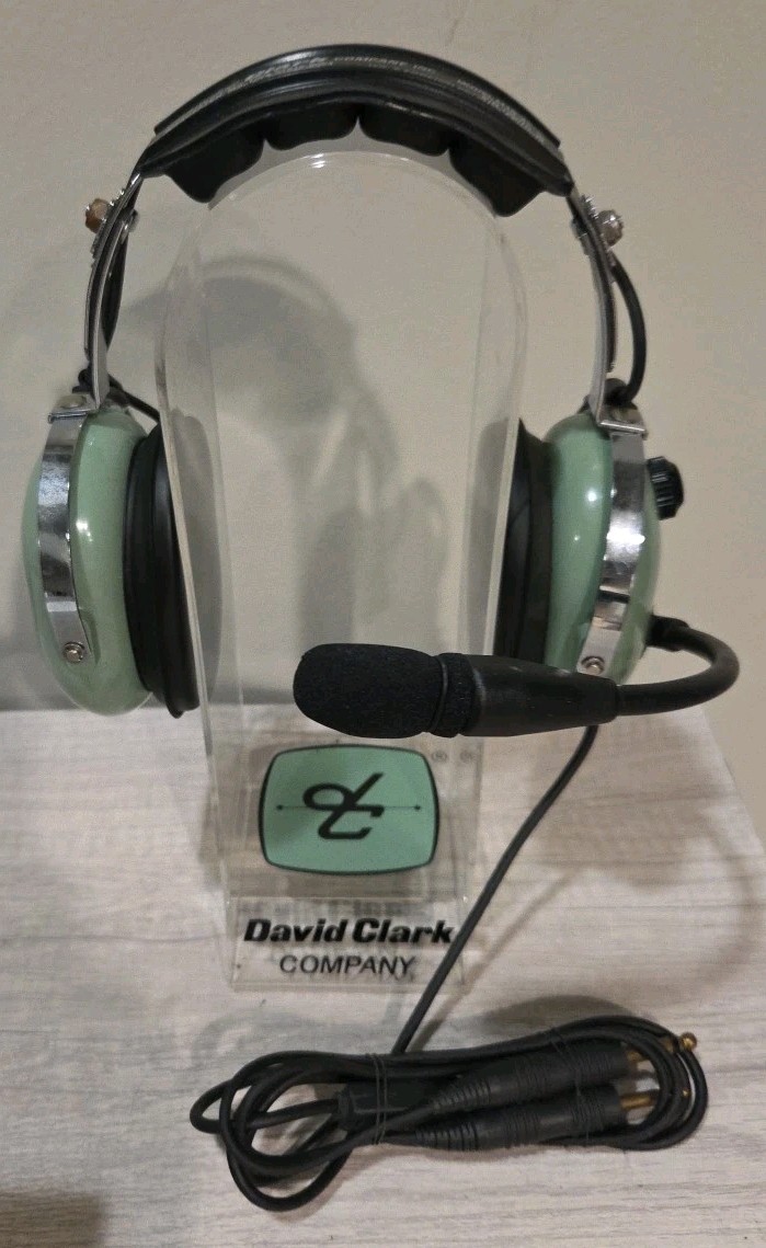 David Clark H10-20 Aviation Pilot Headset Dual GA Plug New Mic Cover