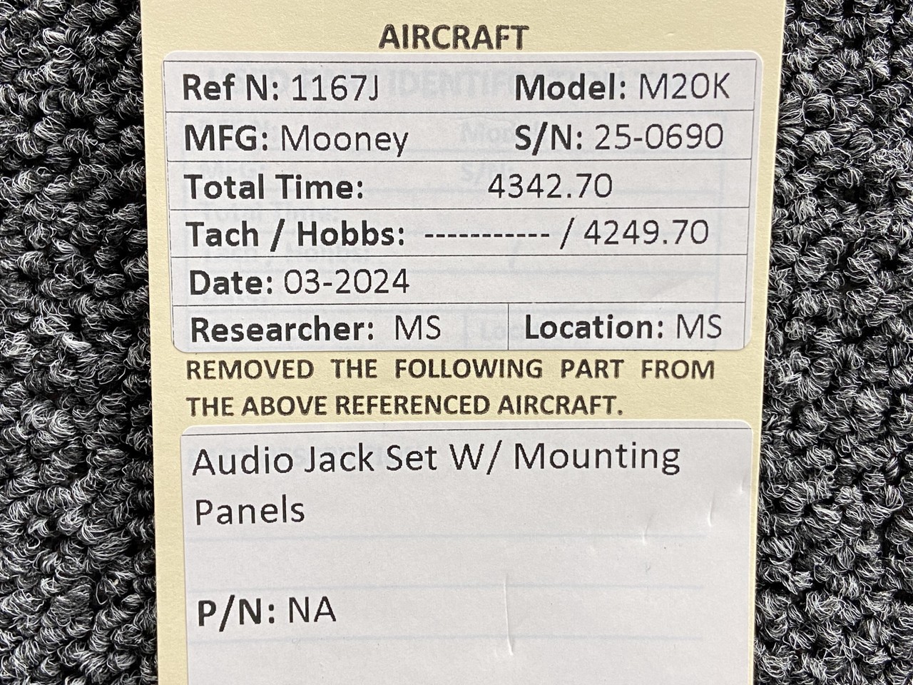 Mooney M20K Audio Jack Set with Mounting Panels
