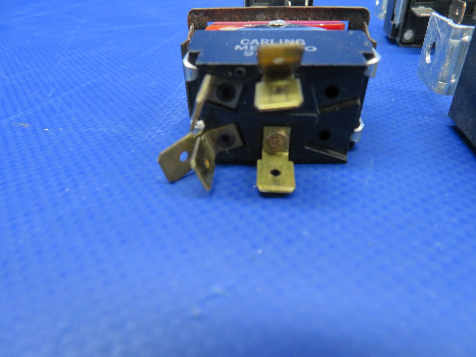 Diamond DA-40 Assorted Switches LOT P/N MS24524-3 (0626-426)