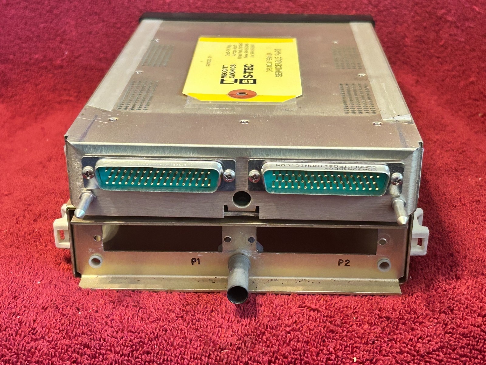 S-TEC SYSTEM 55X AUTOPILOT COMPUTER 28V P/N 01192-0-2TF WITH TRAY AND CONNECTORS