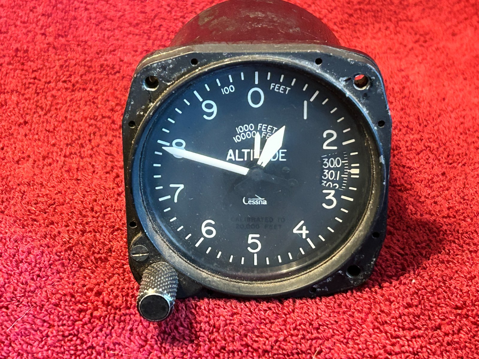 WESTON ALTIMETER MODEL 374 P/N 22-374-B01-2 CESSNA P/N C661011-0105