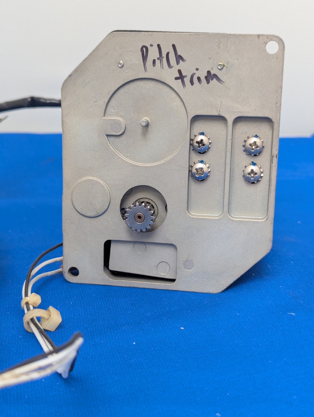 Mooney Autopilot Trim Servo PN: 065-0029-28 SN:6811