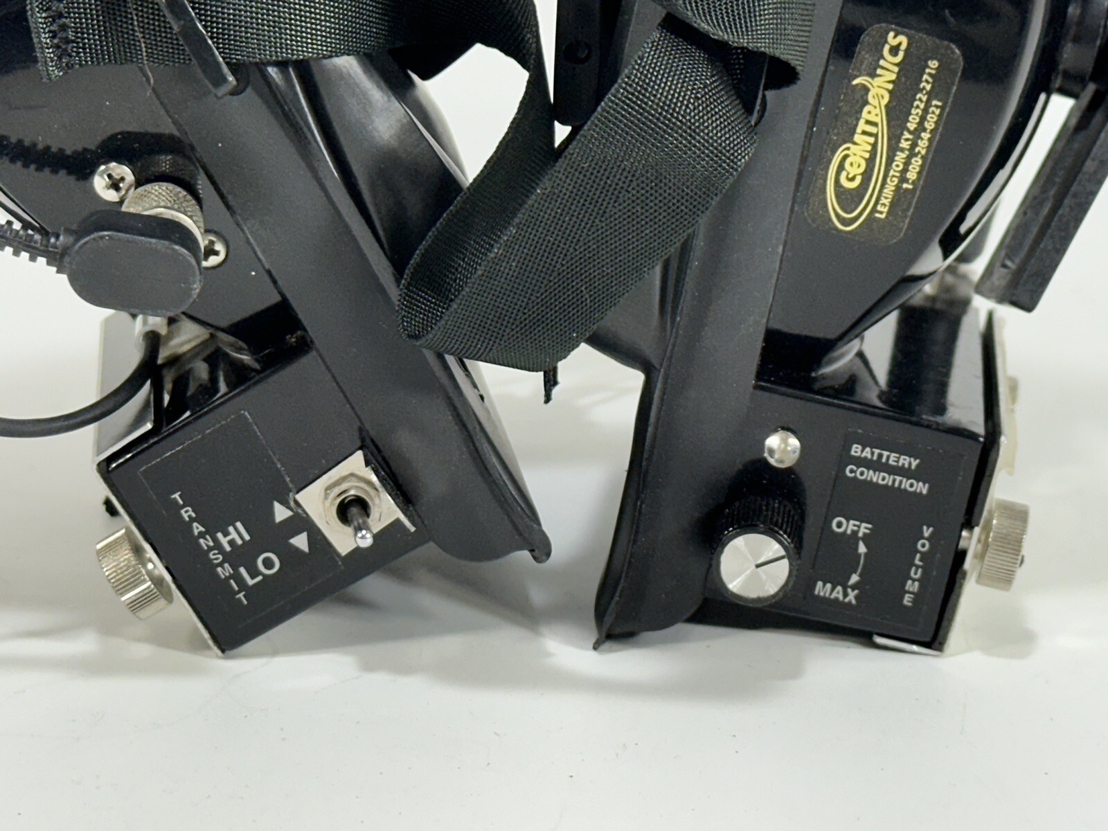 Earmark Series 4 Headset With Vox 130 HR-4 CH: 92/4 In Case with Manual