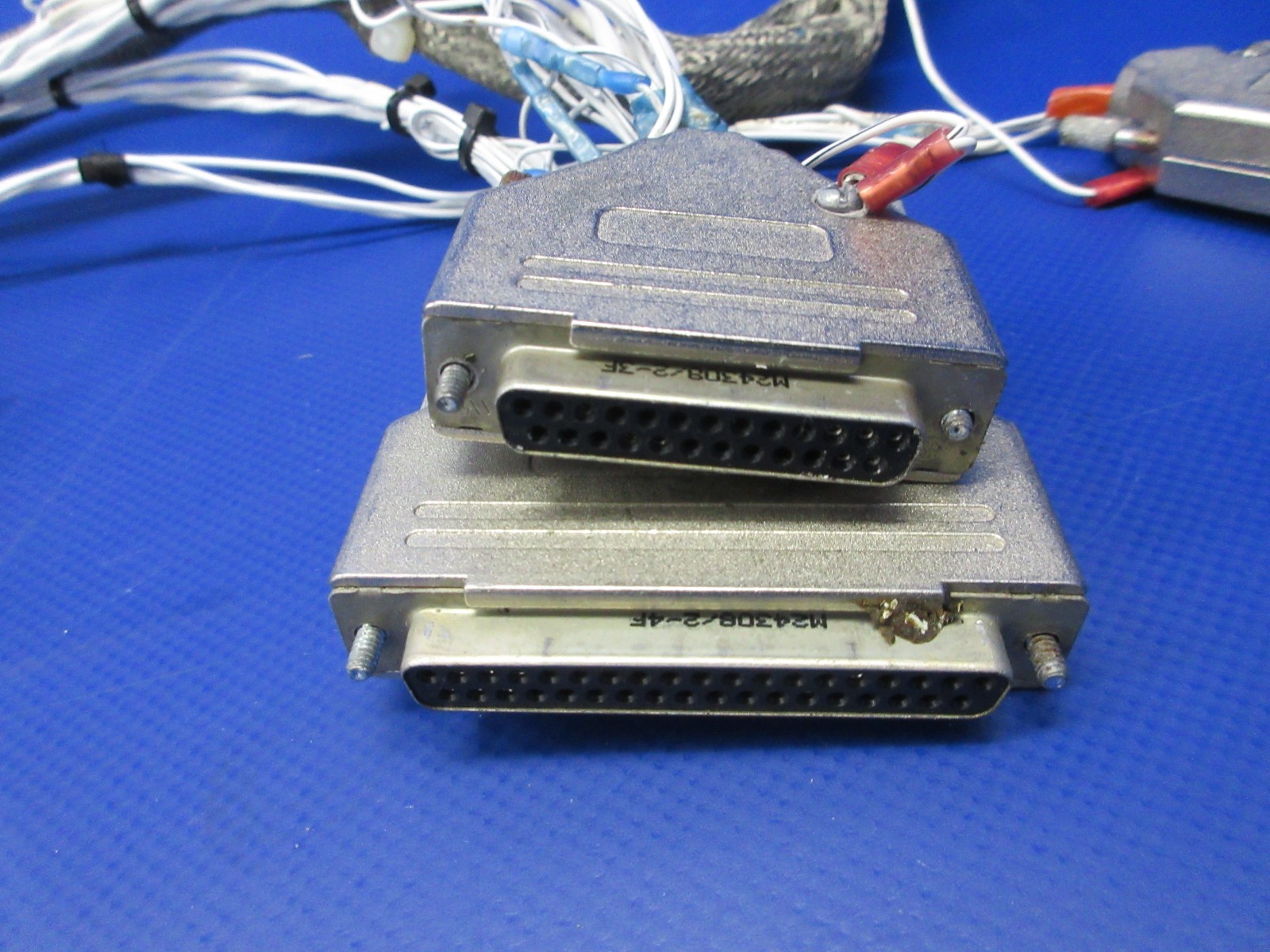 Aspen EFD Connector Harness Configuration Model P/N 910-00005-004 (0626-820)