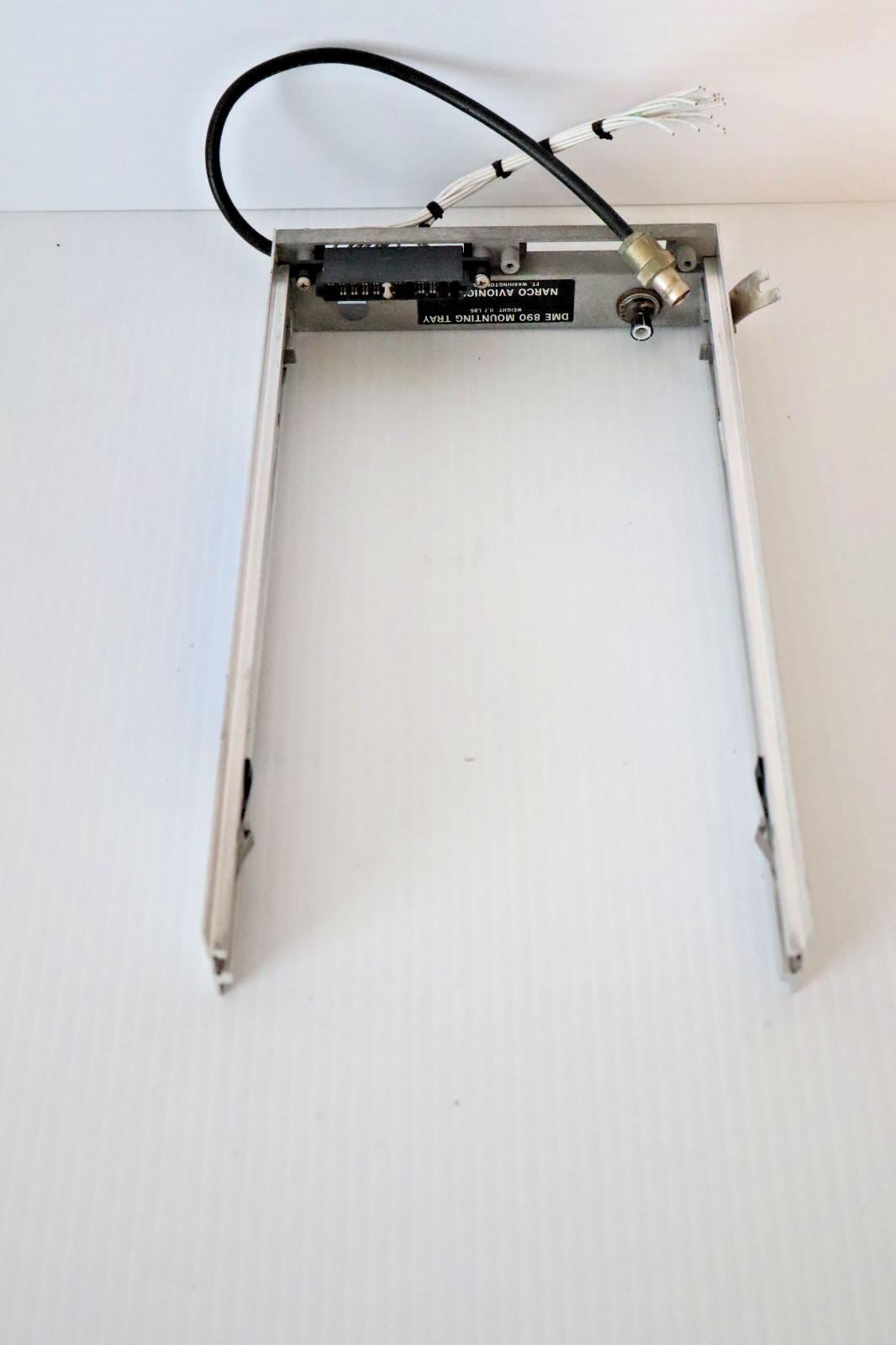 Narco DME 890 Interrogator Mounting Tray & Connector