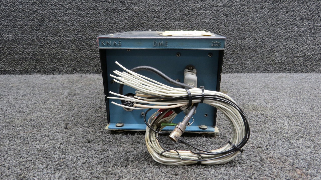 066-1029-00-01 King Radio KN-65 DME Processor with Tray & Mods (Volts: 14-28)