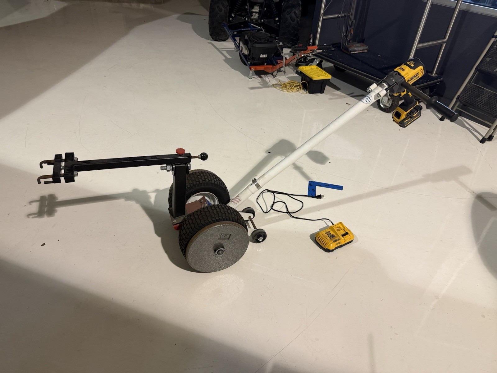 MiniMax Piper PA-28 PA-32 Aircraft Tug Tow Bar 60V DeWalt Drill Powered