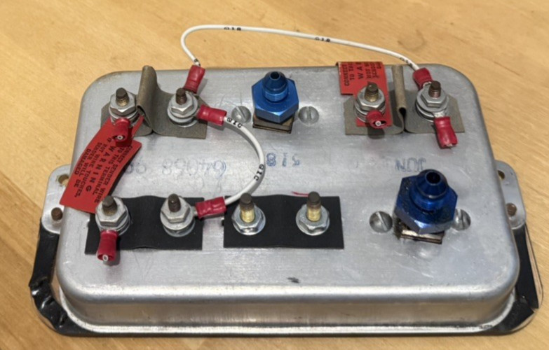 764-905 Piper PA28-180 Instrument Cluster (Volts: 12)