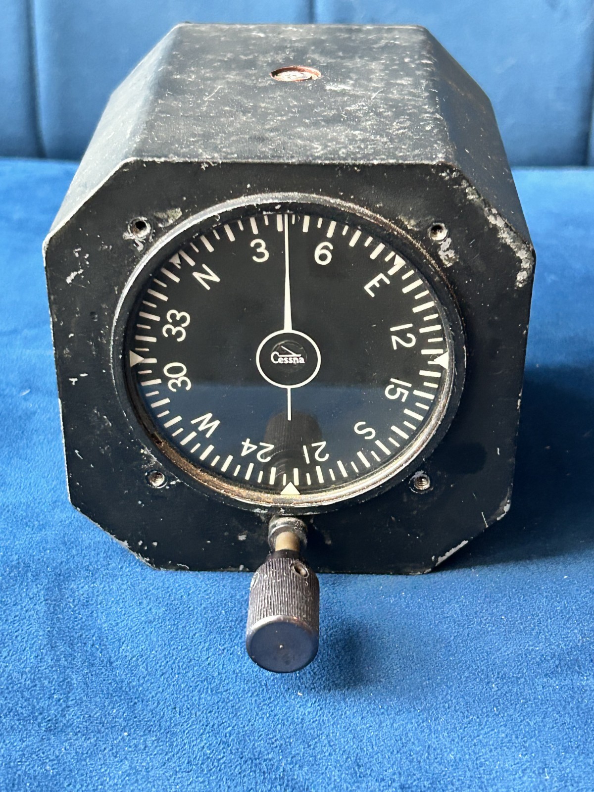 RCA10-J4980-01 | RC Allen Inst | Cessna Directional Gyro – Working when removed