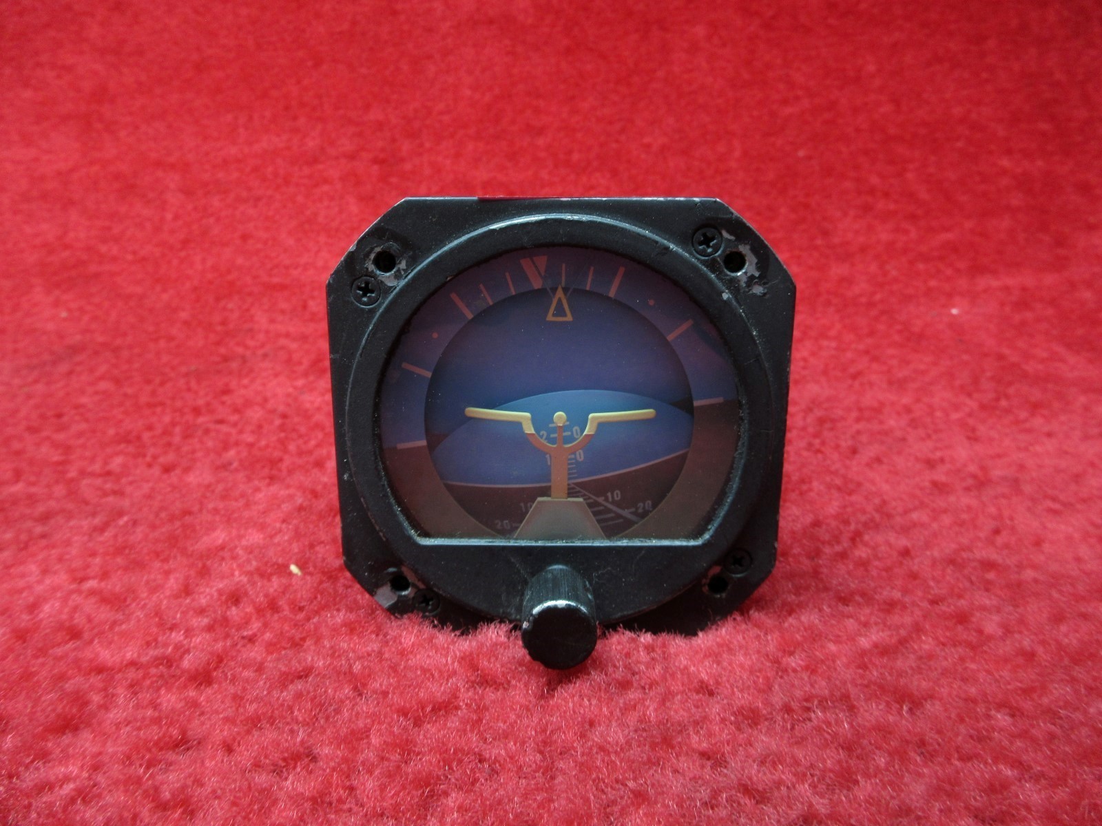 A.I.D./R.C. Allen RCA22-7 Horizon Gyro Indicator PN 102-0041-04