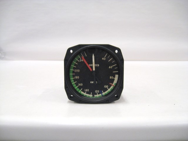 U.S. Gauge AW2829AE02 Airspeed Indicator – 40-260 knots – Piper Cheyenne II