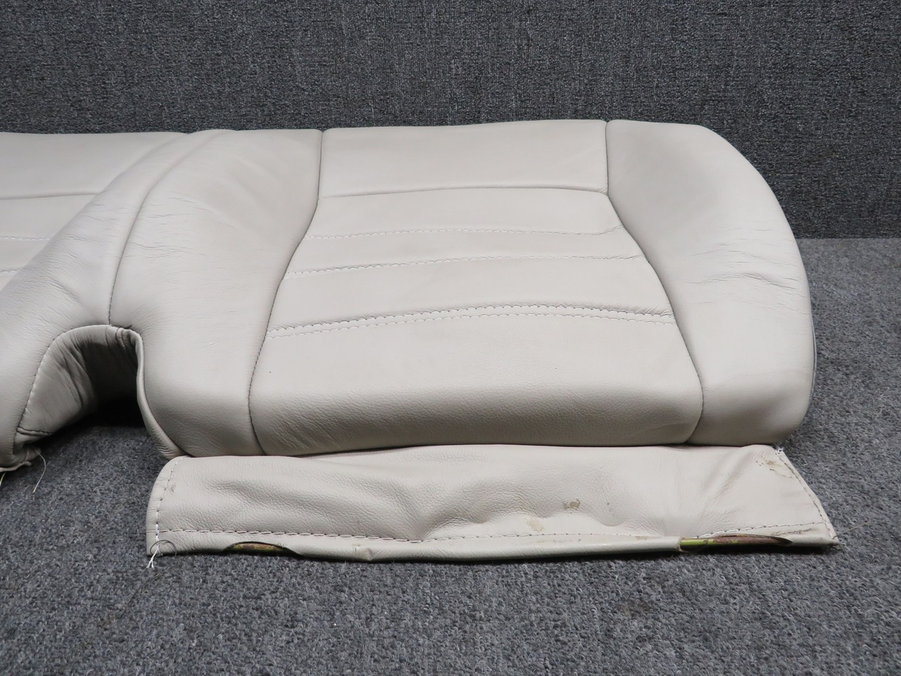 140204-501 Mooney M20J Rear Seat Assembly