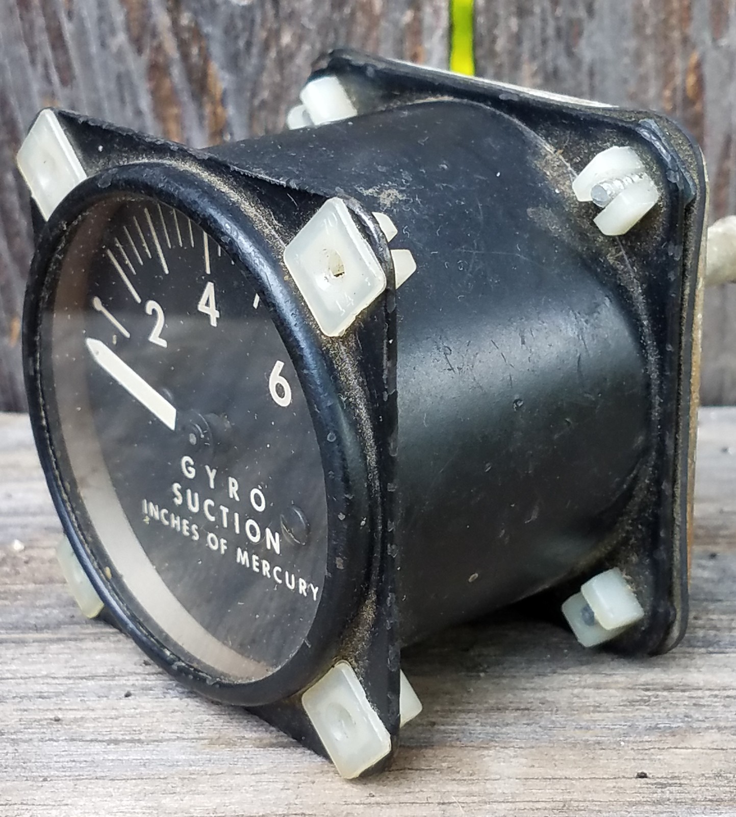Vintage Airborne Gyro Suction Gauge, Indicator Model 210-9A