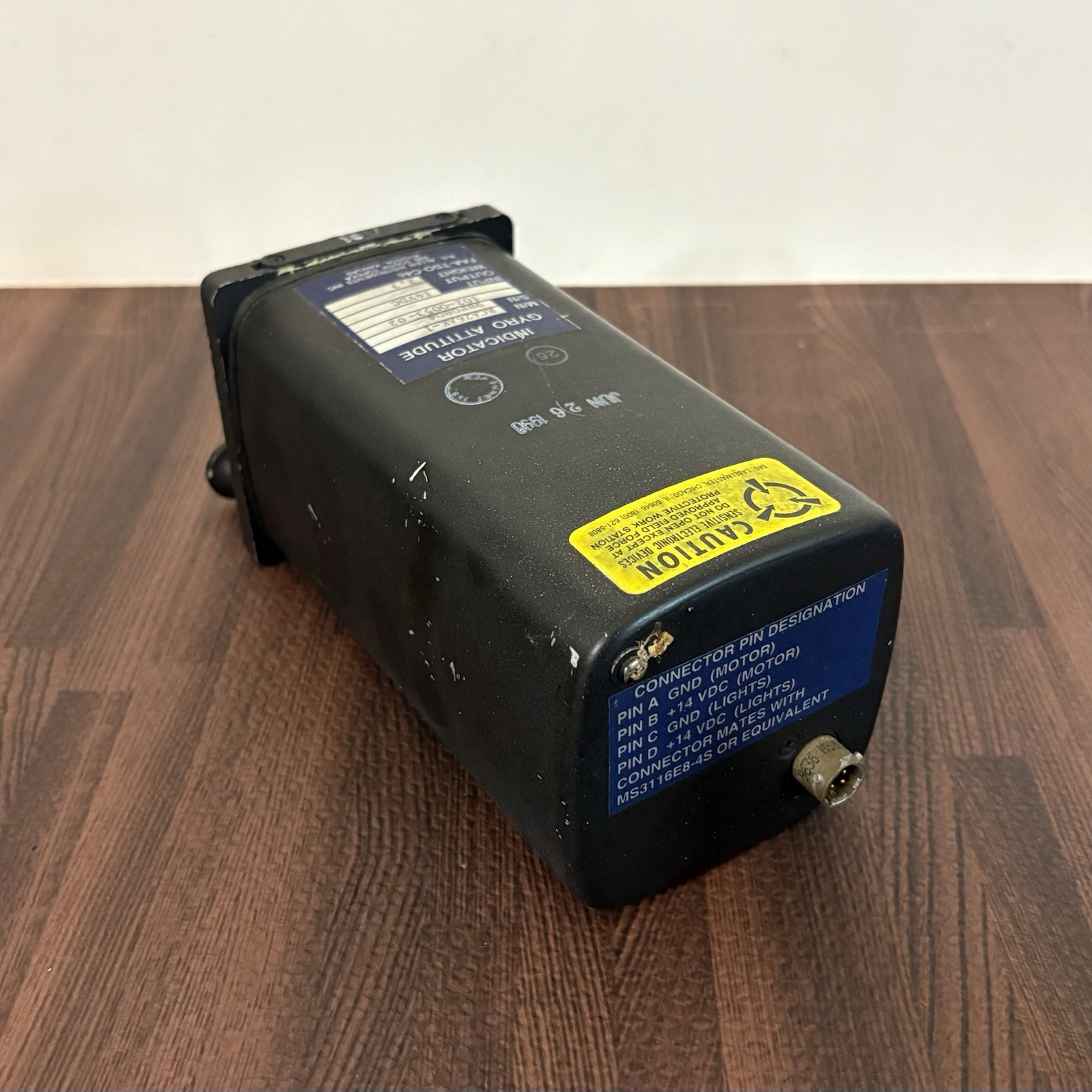 RC ALLEN RCA26AK-1 Attitude Indicator Gyro Horizon P/N 282-0053-02