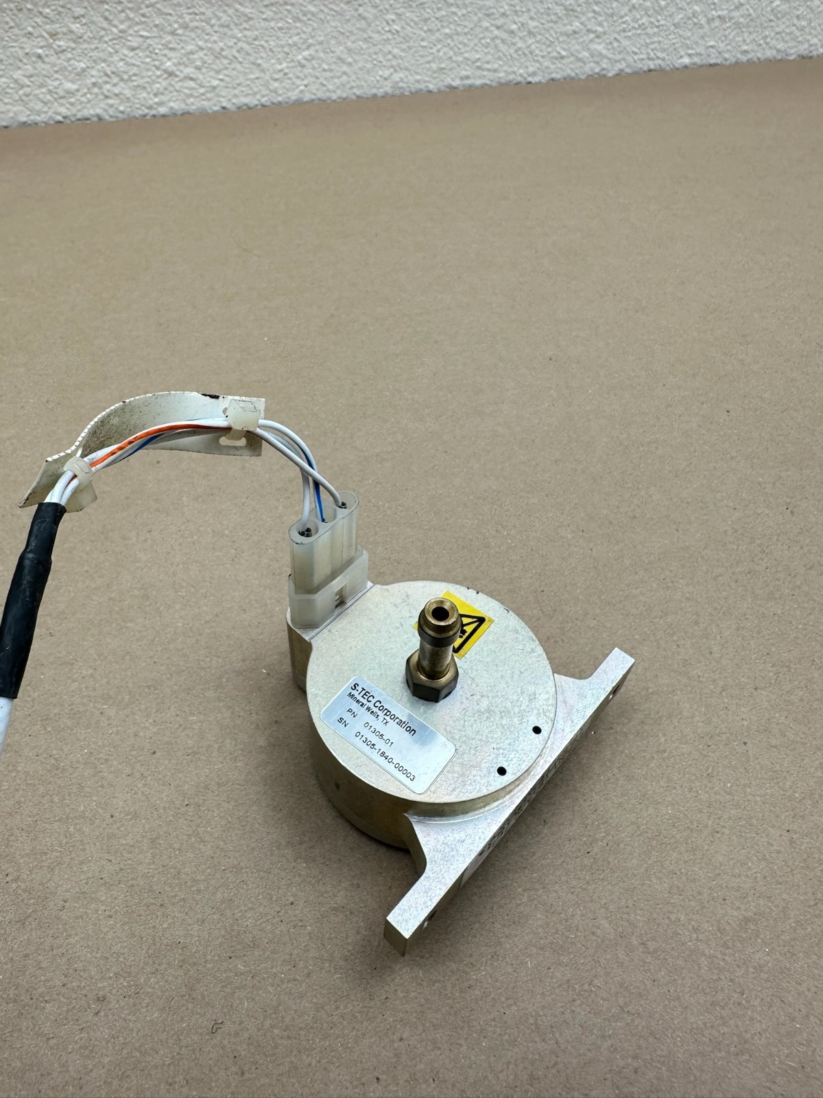 S-Tec Corporation Static Pressure Transponder P/N: 01305-01 (3037)