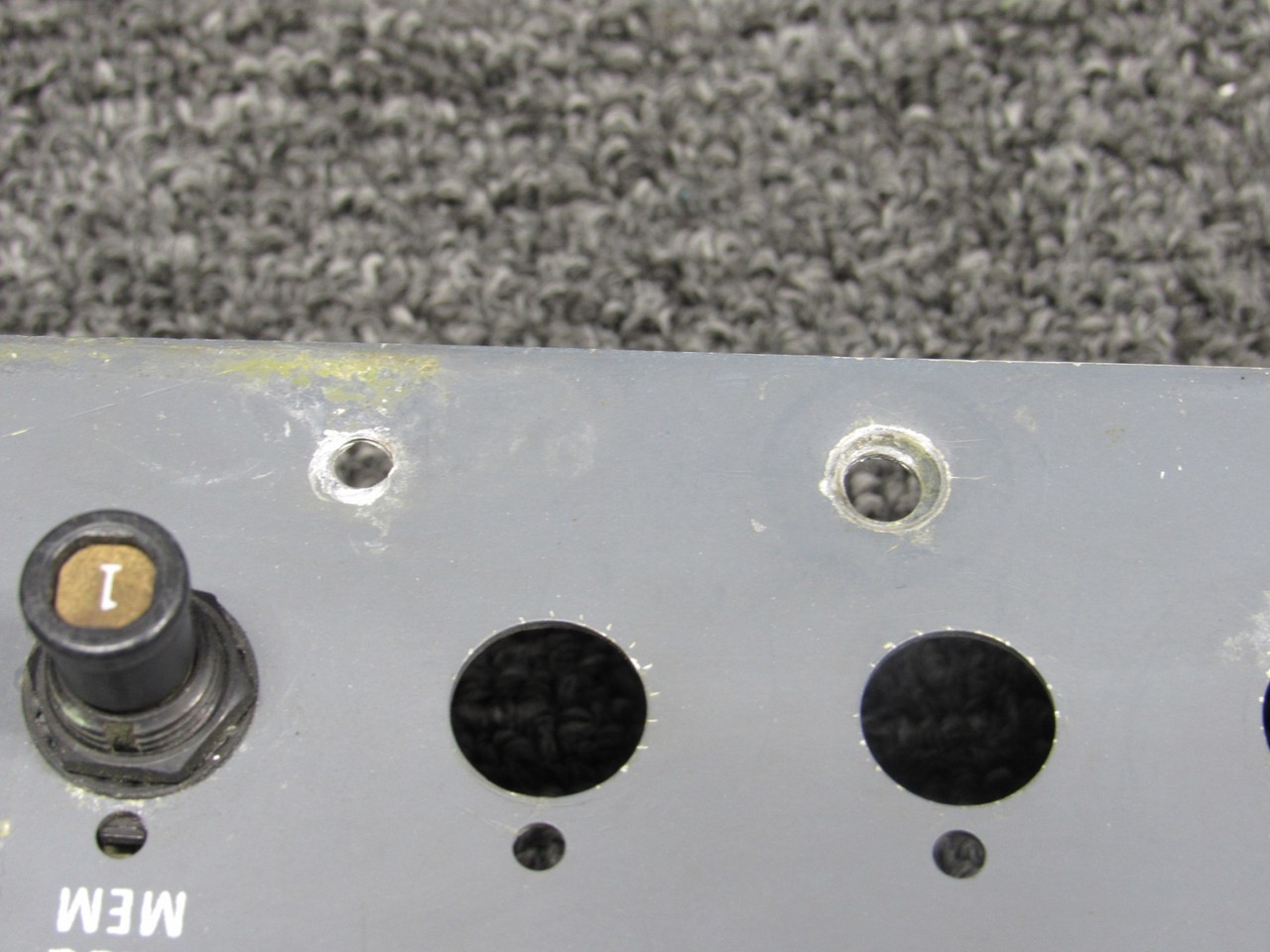 5818121-32 Cessna 421C Circuit Breaker Panel Assembly with Breakers