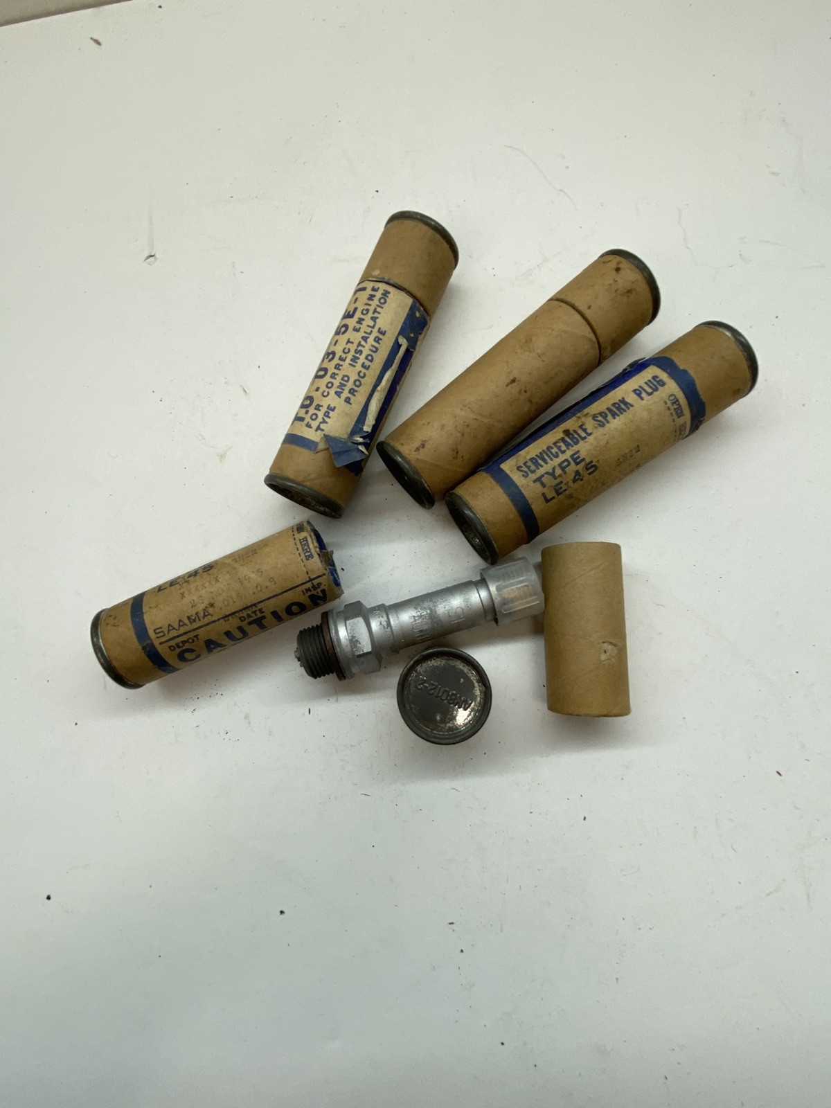 4 -NOS AUTOLITE SH2M IN ORIGINAL IN TUBE – military auxillary power unit plugs??