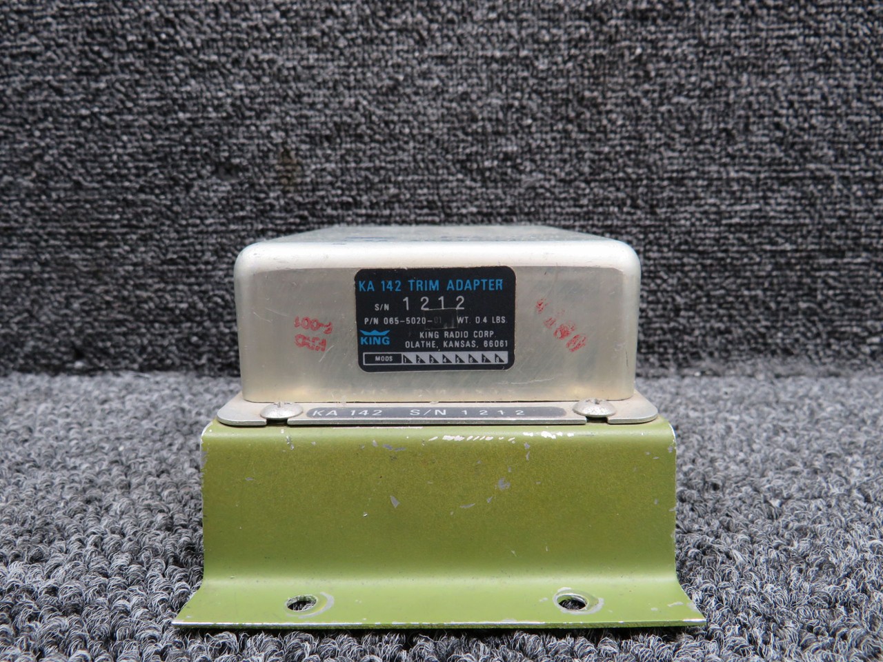 065-5020-01 King Radio KA-142 Trim Adapter with Mount