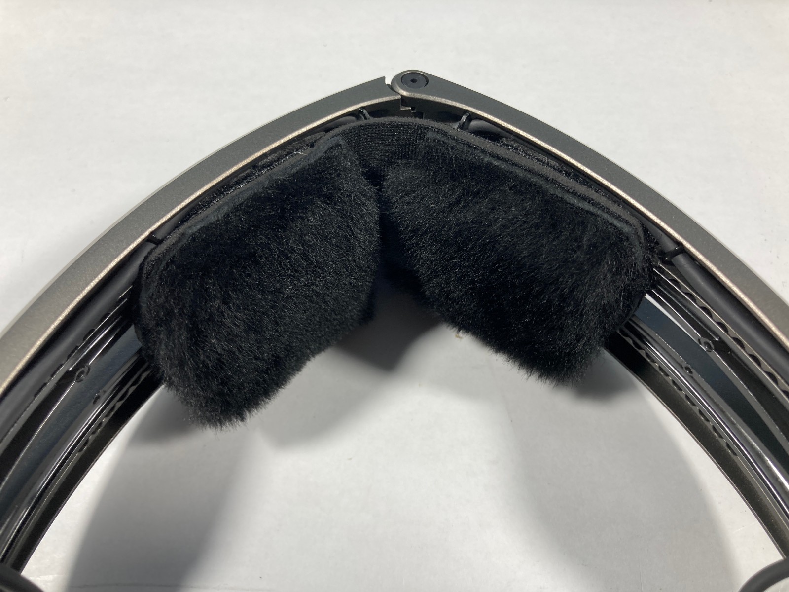 Bose A20 Aviation Headset with Helicopter u174 Plug and Soft Case