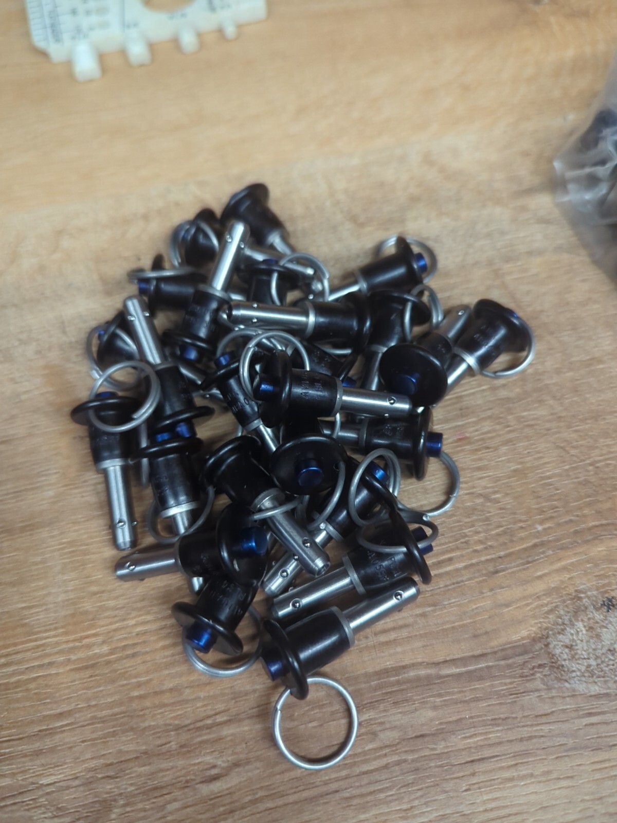 (25) 1/4″ X 1/2″ GRIP , Stainless Steel AVIBANK BALL LOCK QUICK RELEASE PIN