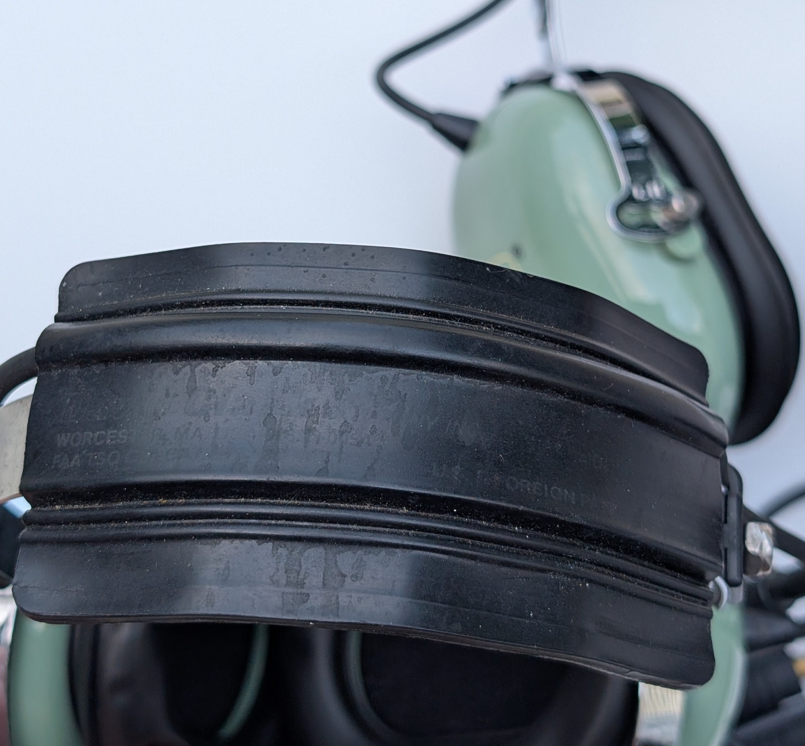 Pair Of DAVID CLARK HT10-60 Aviation Headset w/M7A Microphone Dual Untested