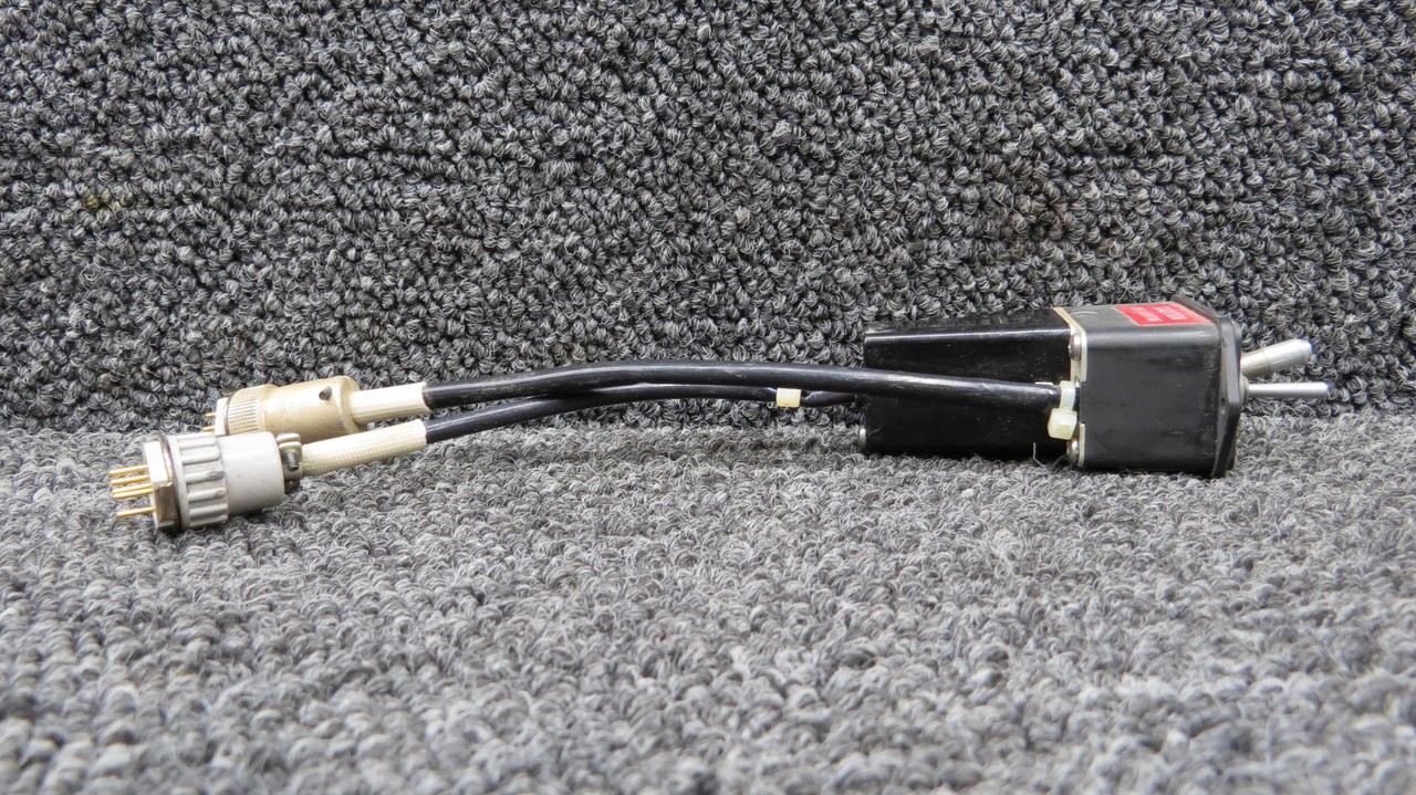 071-1242-01 Bendix King KA-51B Slaving Accessory Switch (Cracked Ear)