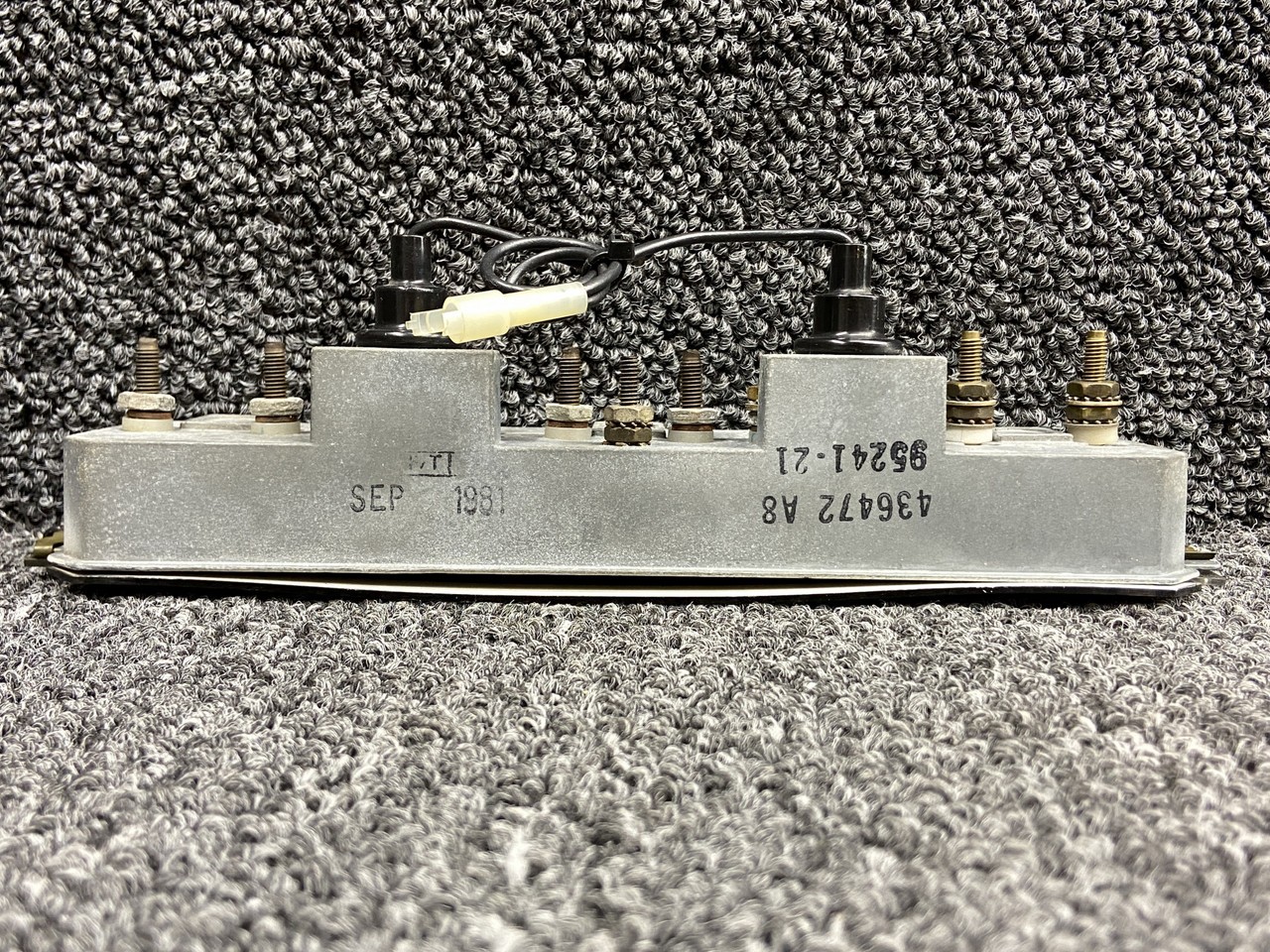 95241-021 Piper PA28RT-201T Instrument Gauge Cluster Assembly LH (12V)