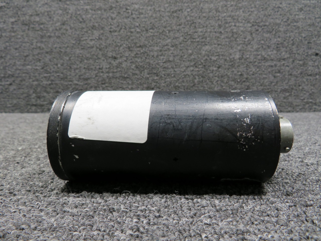 521216 (Alt: 100-384058-3) Weston 1825 Dual Oil Temp and Pressure Indicator