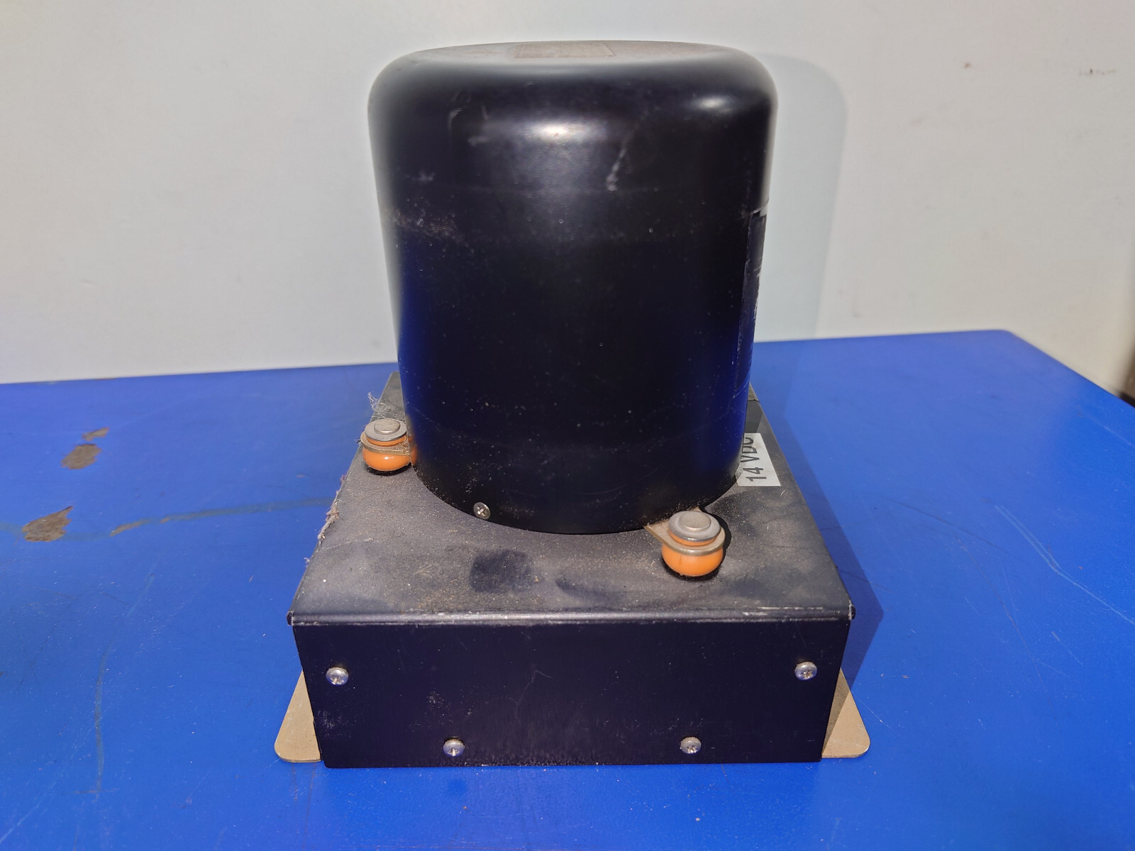 S-Tec Corporation Horizon Gyro PN 6444-1 14VDC input, Untested, For Parts