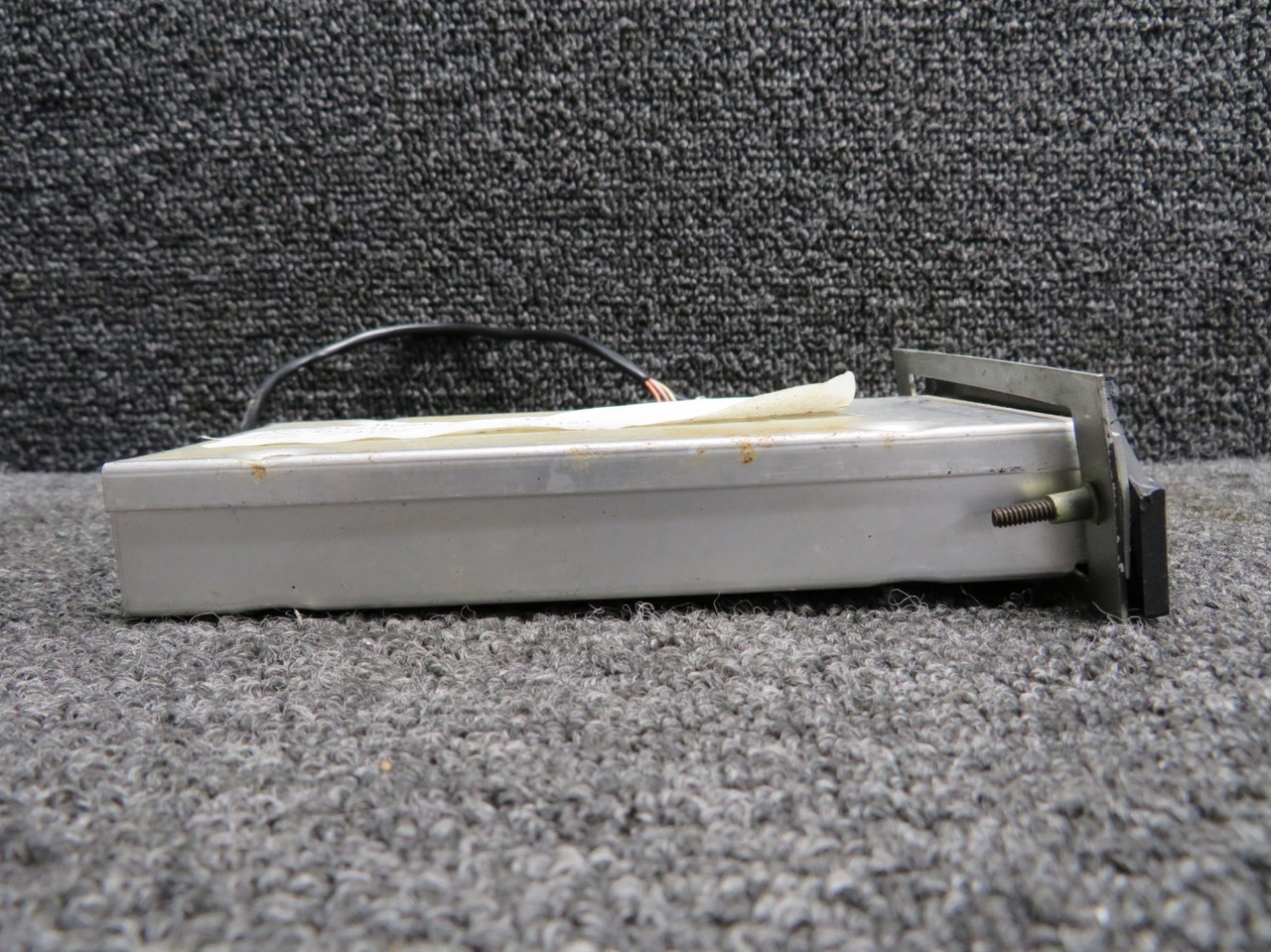 Delta 303 Genave Marker Beacon Receiver (Chipped Corner)