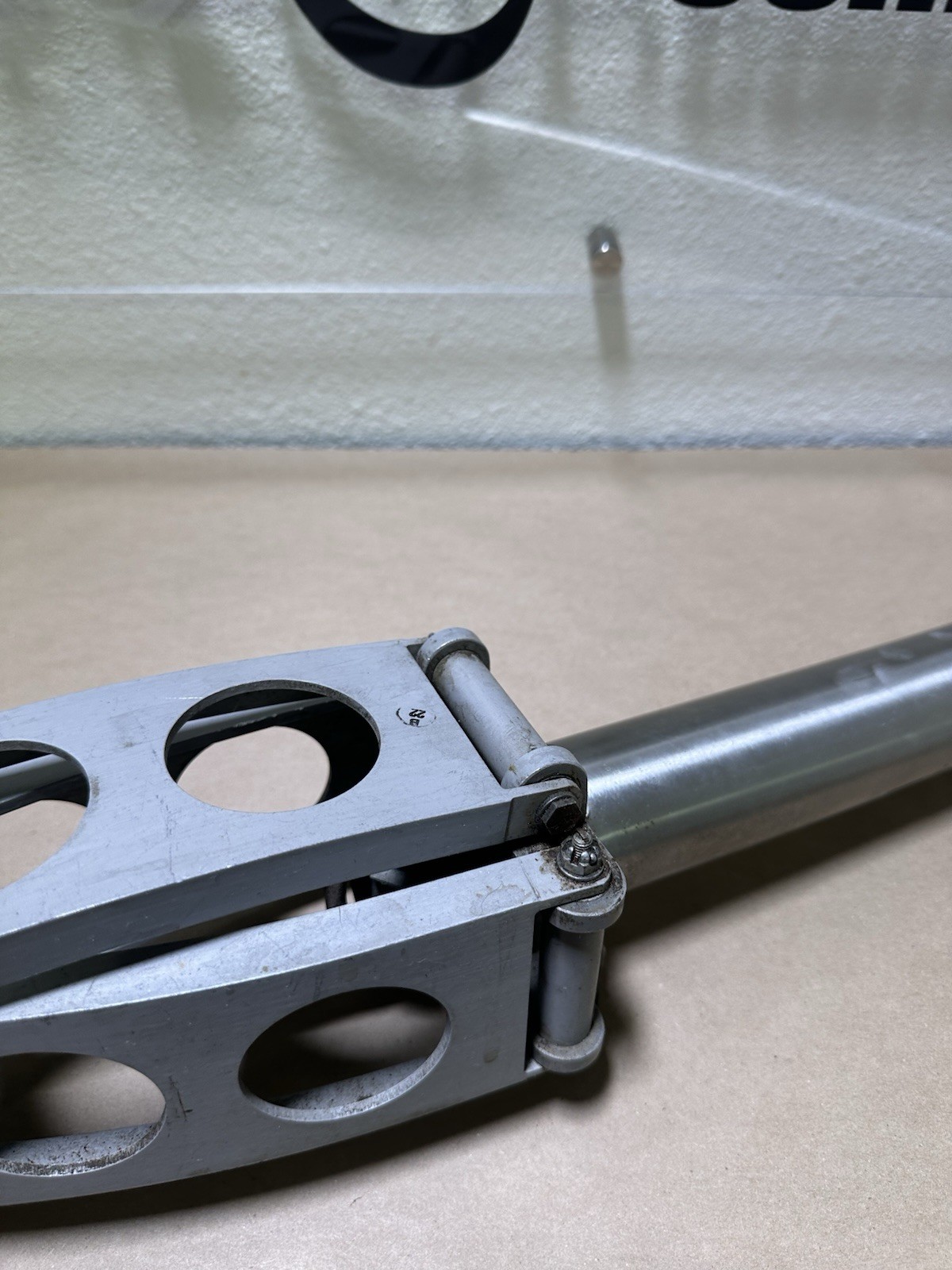 Beechcraft Control Column Assy 96-524017-601 (3938)