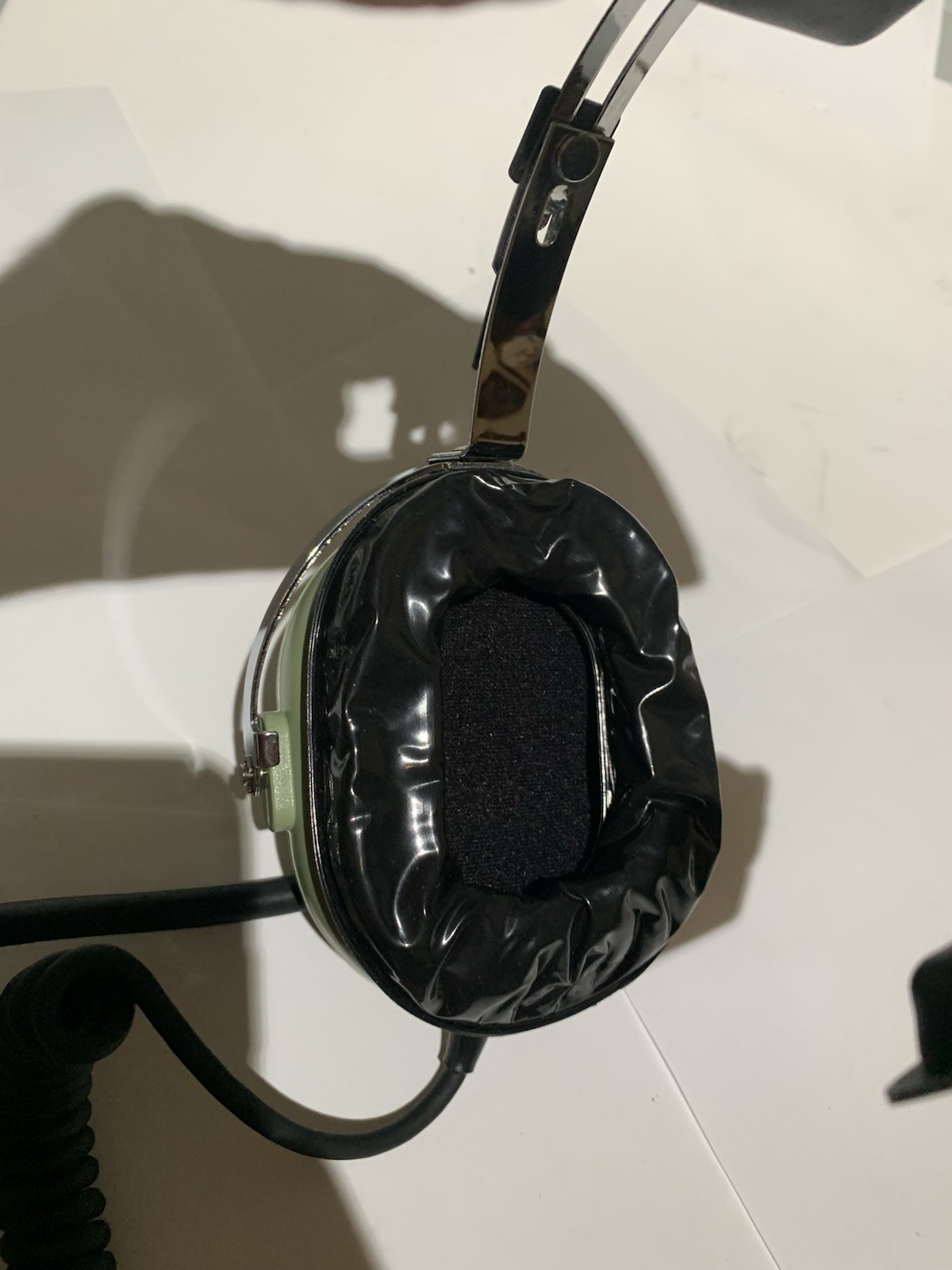 David Clark 40523G-01 Headset with Microphone, Single Ear, UNTESTED