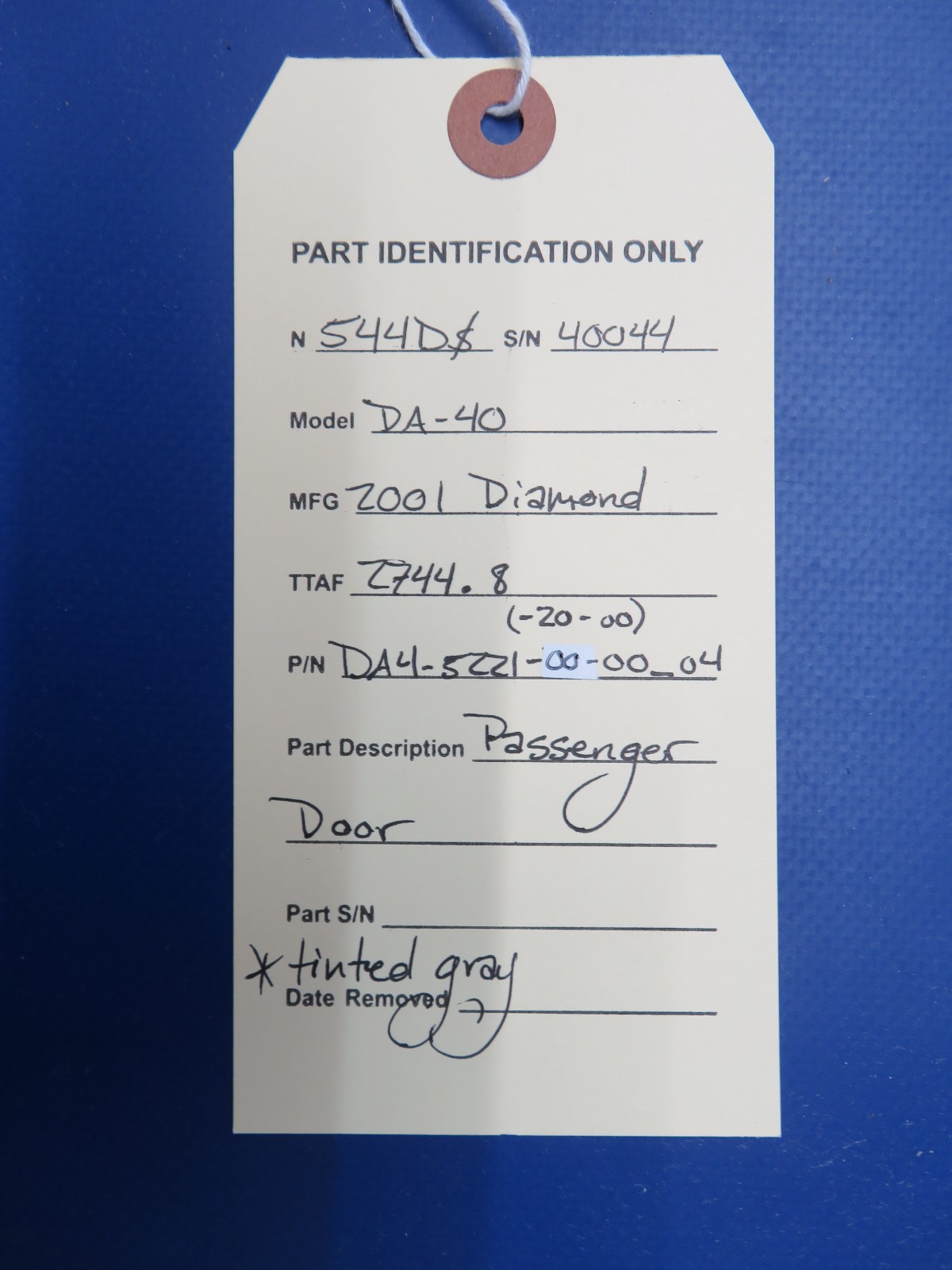 Diamond DA-40 Passenger Door P/N DA4-5221-00-00_04 NO KEY (0526-420)