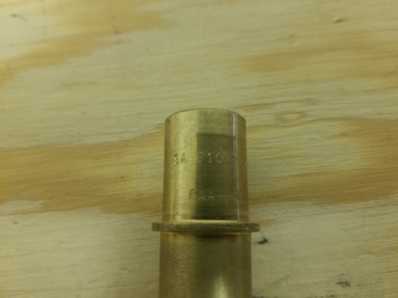 NOS Superior Valve Guide SA 2107+10 SA2107-P010- Free Shipping!