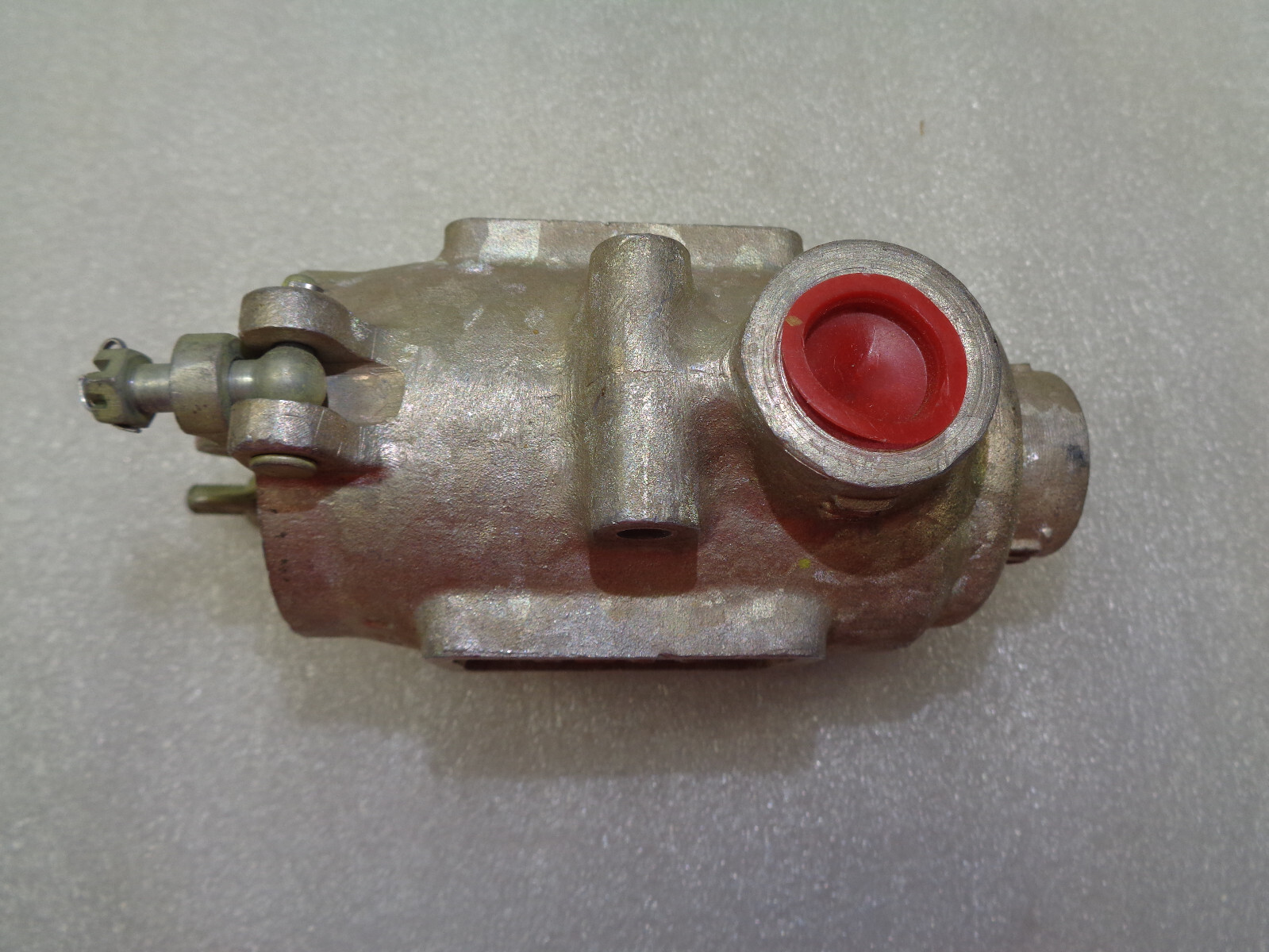 AIRCRAFT FUEL FILTER STRAINER HOUSING ASSEMBLY TYPE C2A