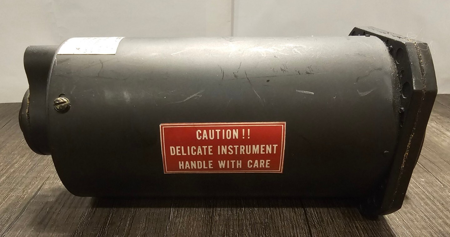 Sigma Tek Attitude Gyro Model 5000B-36 P/N: 23-501-06-16 W/ 60 Day Warranty