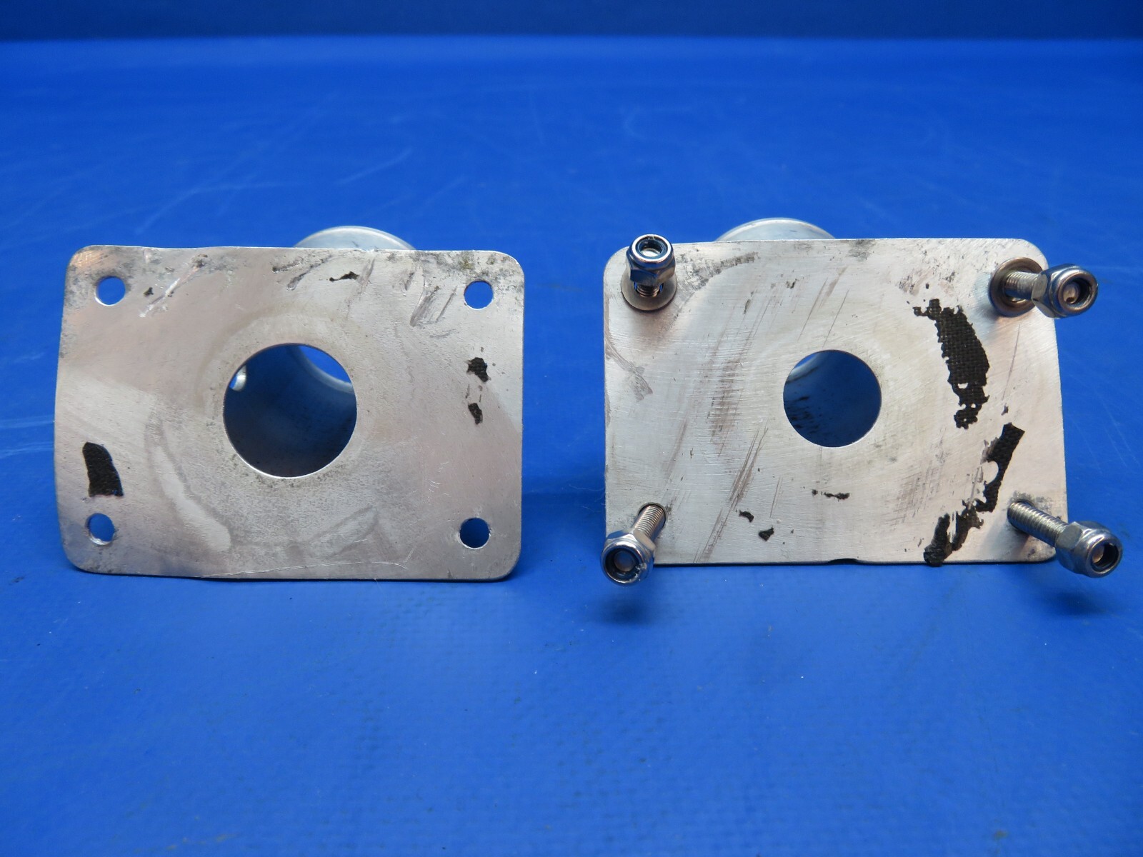 Diamond DA-42 LH & RH Heating Flange Assy P/N D60-2147-22-00 (0623-121)