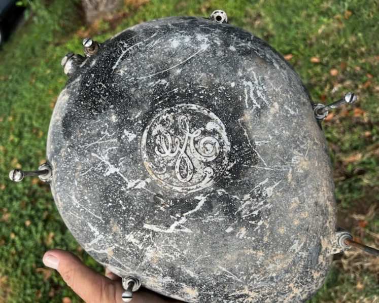 WWII General Electric “Mickey Mouse” Magneto COVER Pratt & Whitney R-2800 CORE