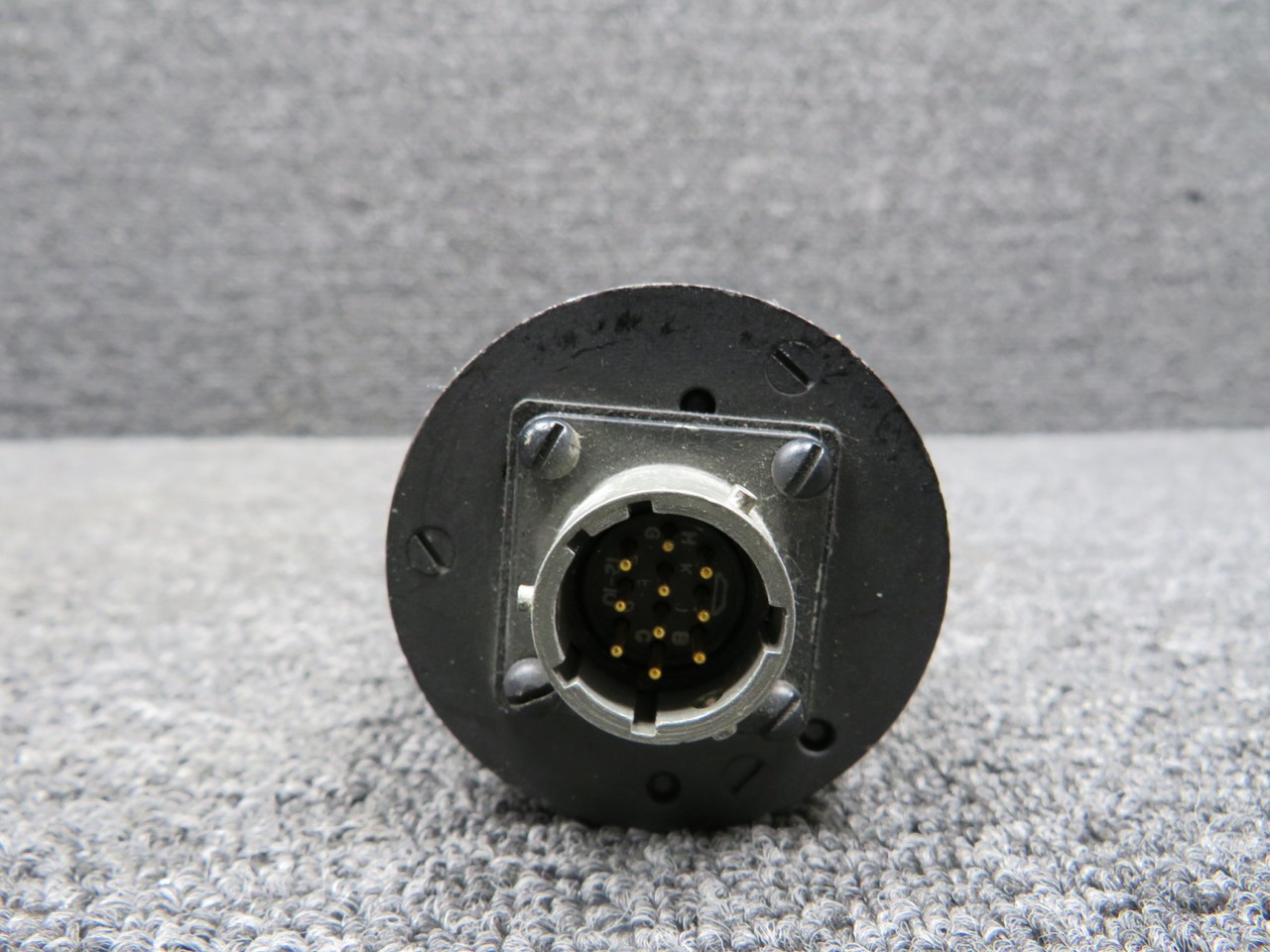 521216 (Alt: 100-384058-3) Weston 1825 Dual Oil Temp and Pressure Indicator