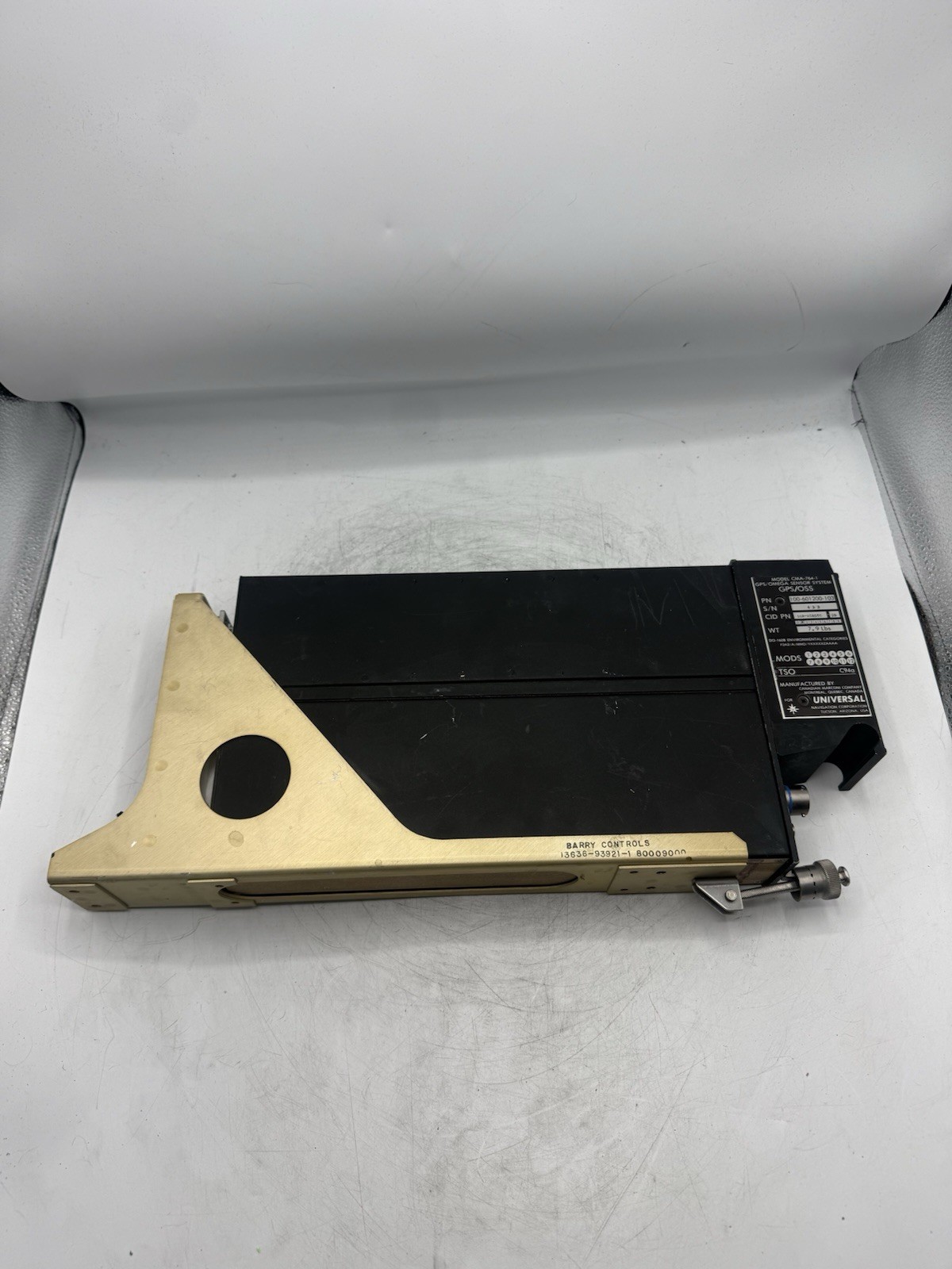 Universal Avionics CMA-764-1 GPS/OSS P/N 100-601200-103 W/Tray READ