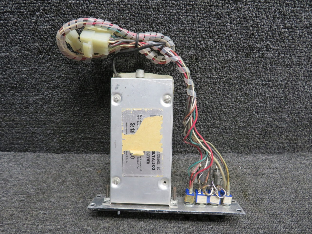 Delta 303 Genave Marker Beacon Receiver with Com Switches