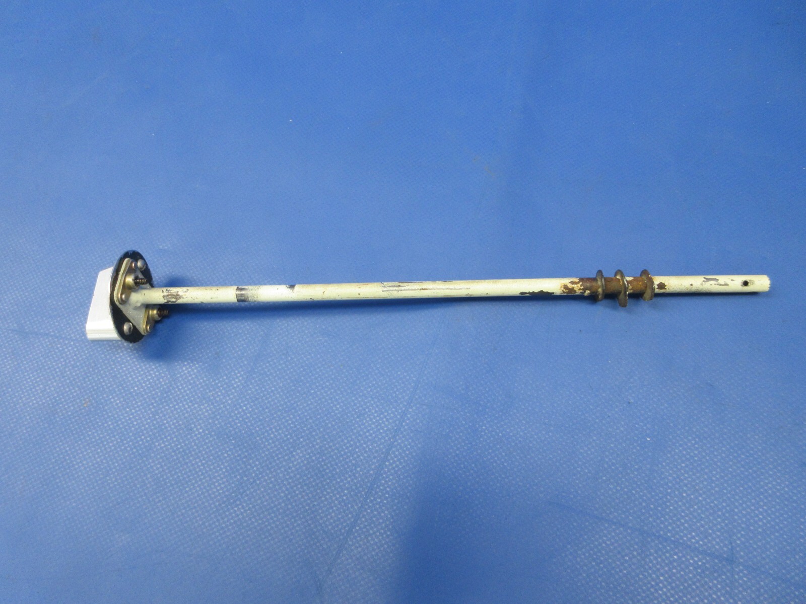 Bellanca 17-31A Viking Fuel Selector Arm Assy P/N 191905-0 (0924-1348)