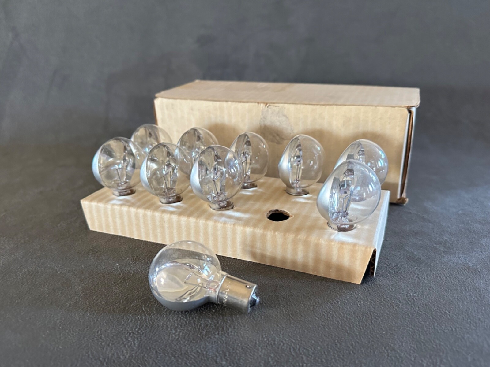 Grimes Aircraft Light Lamp Bulb P/N MS24513-1163 (Box of Ten) New Surplus