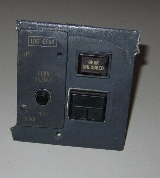 AIRCRAFT PART COCKPIT PART LANDING GEAR HORN BUTTON UNKNOWN JET AIRCRAFT