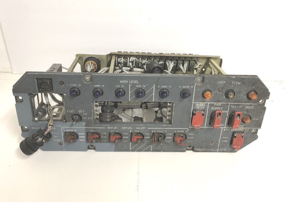 Airbus A300 Aircraft 110VU Fuel Control Panel A9253124600160Y
