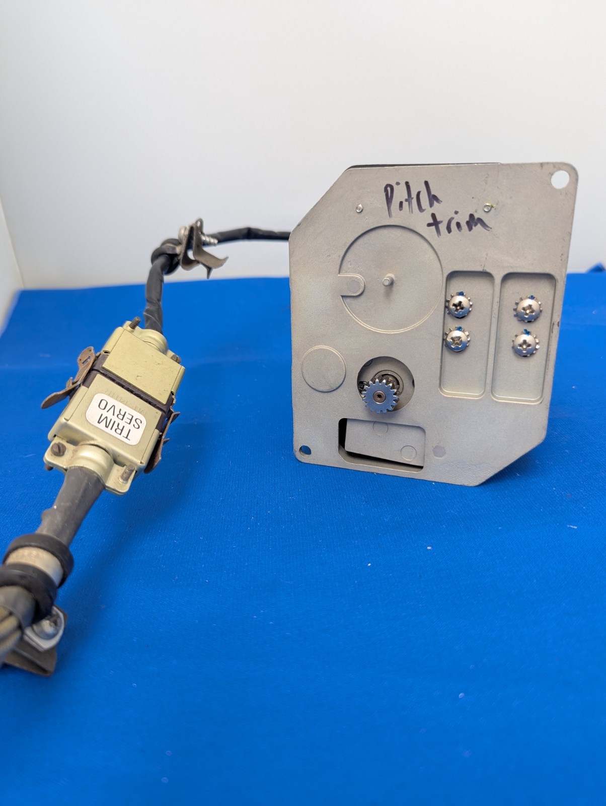 Mooney Autopilot Trim Servo PN: 065-0029-28 SN:6811