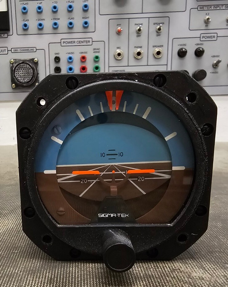Sigma Tek Attitude Gyro Model 5000B-36 P/N: 23-501-06-16 W/ 60 Day Warranty