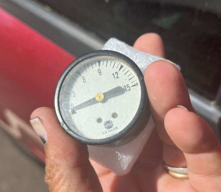 U.S. Gauge Pressure Instrument – 1 5/8″ Round p/n 13398-1 Ranging 0-15 Pounds